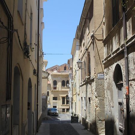 Suite Al Castello Σάσαρι Εξωτερικό φωτογραφία